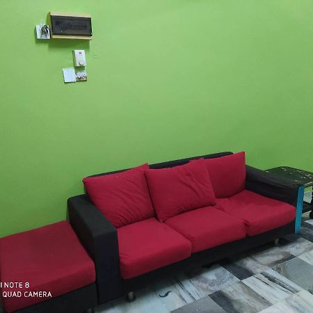 Homestay D' Tengah Bandar Kuala Rompin Eksteriør bilde